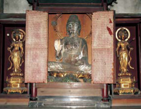木造薬師三尊像のうち中尊坐像