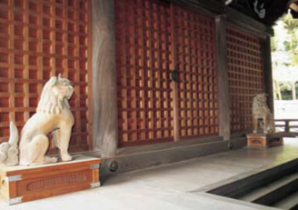三島神社本殿狛犬・獅子