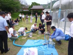 地元説明会（応急給水実演）の画像1