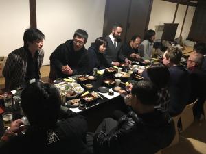 「木屋旅館」に宿泊（木屋旅館支配人グレブさん、地域おこし協力隊、市職員らと交流）の画像