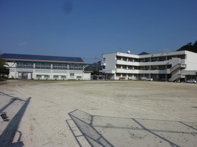 石応小学校
