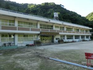 曽根小学校