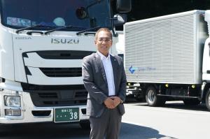 里井利計さん