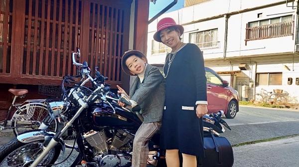FMがいやパーソナリティ松岡さんの写真