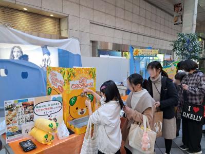 蛇口からみかんジュース体験の様子