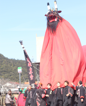 牛鬼（しらうおまつり）