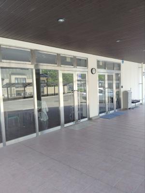 1.玄関(外観)
