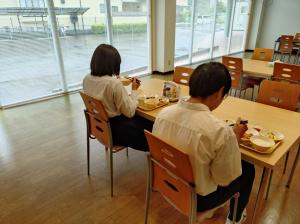 2.食事