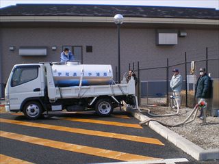 応急給水支援（大崎市）の写真１