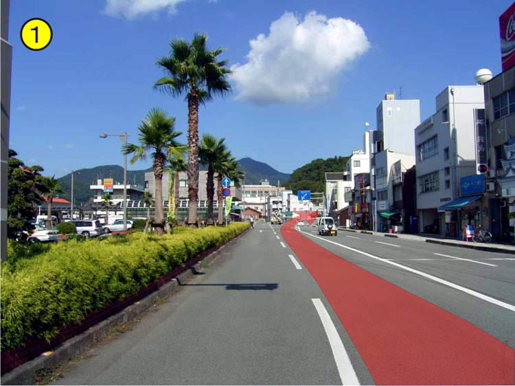 JR宇和島駅前の写真